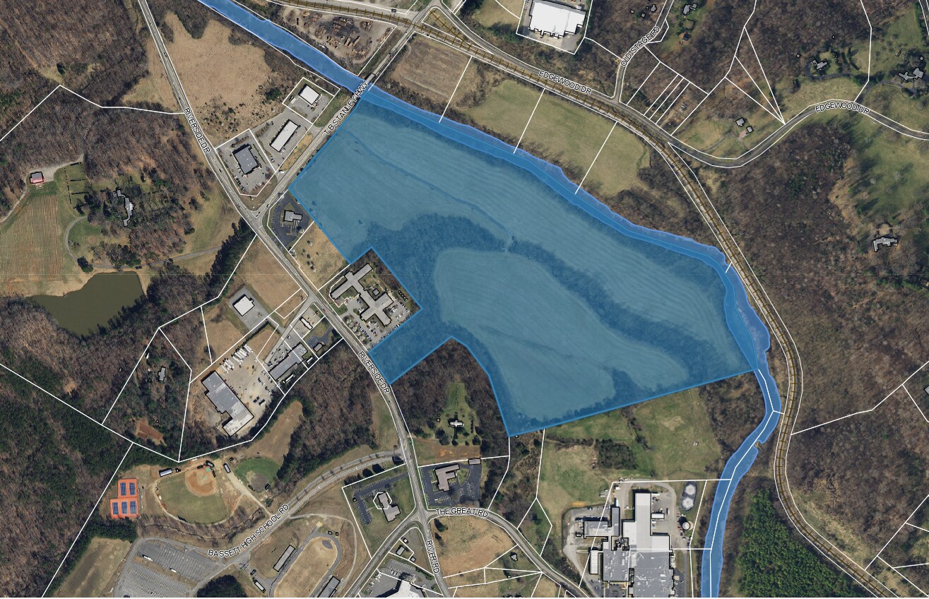 TB Stanley Hwy, Stanleytown, VA 24168