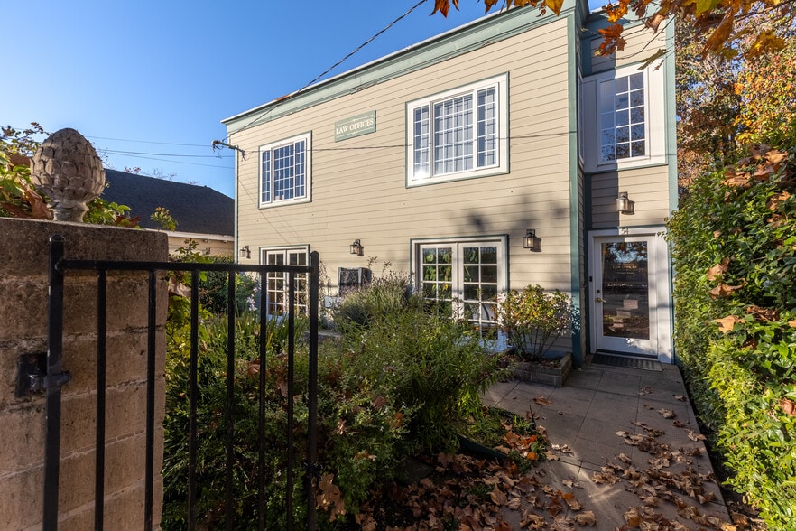 54 Railroad Ave, Richmond, CA for sale - Building Photo - Image 1 of 22