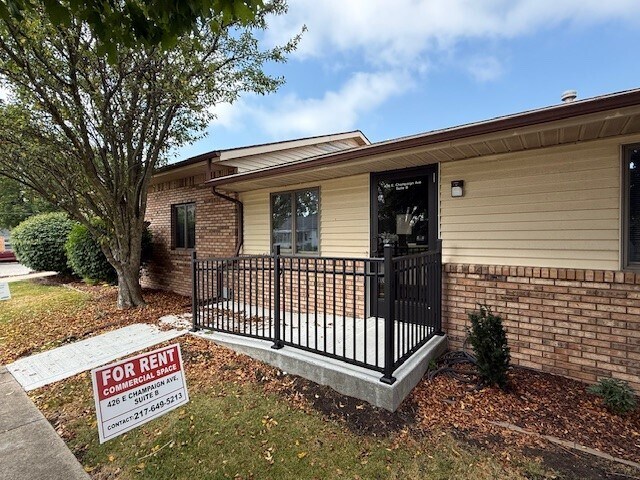 426 E Champaign Ave, Rantoul, IL for lease - Building Photo - Image 1 of 3
