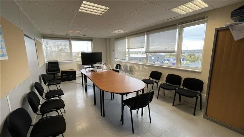 Office in Mareuil-lès-Meaux for lease - Interior Photo - Image 3 of 8