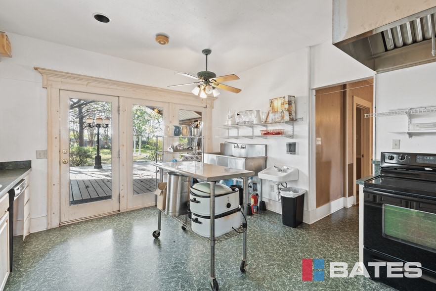 3708 N Highway 77, Waxahachie, TX for sale - Building Photo - Image 2 of 6