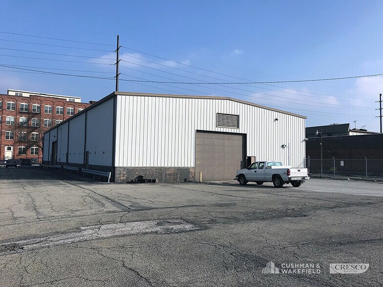 3300-3694 Lakeside Ave E, Cleveland, OH for sale - Building Photo - Image 3 of 10
