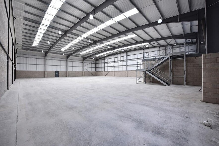 Penrhyn Rd, Prescot for lease - Building Photo - Image 3 of 15