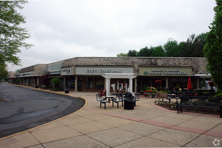 9835-9897 Georgetown Pike, Great Falls, VA for lease - Building Photo - Image 1 of 6