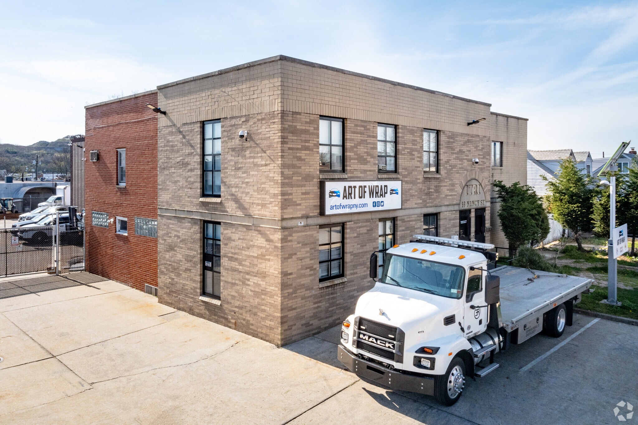 48 Nancy St, West Babylon, NY for sale Primary Photo- Image 1 of 1