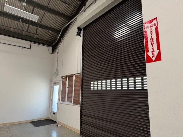 985 E San Carlos Ave, San Carlos, CA for lease - Interior Photo - Image 3 of 10