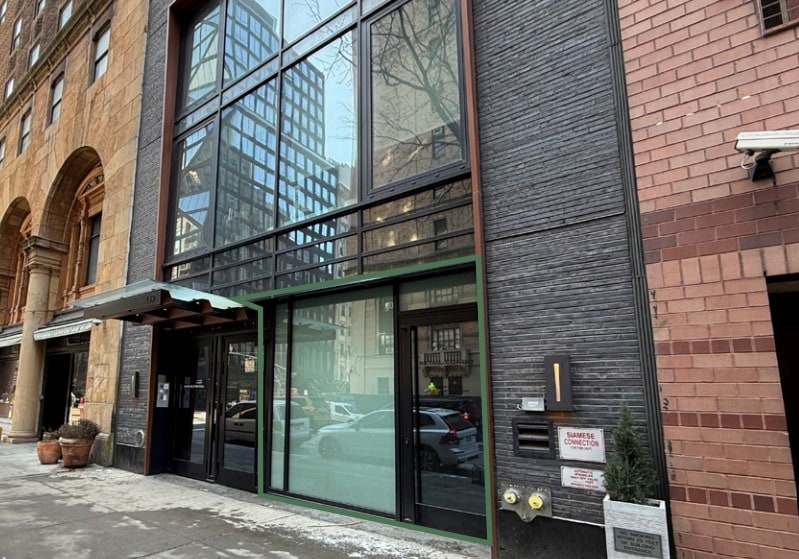 139 E 23rd St, New York, NY for lease - Building Photo - Image 1 of 7