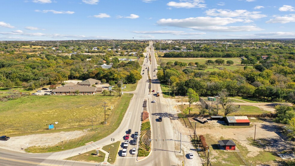 2101 Fort Worth, Weatherford, TX for sale - Building Photo - Image 3 of 32