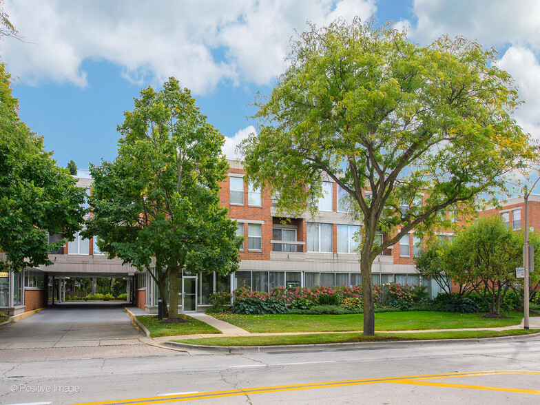 1919-1921 Lake Ave, Wilmette, IL for lease - Building Photo - Image 2 of 21