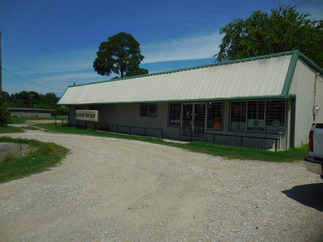 212 W Main St, Quinlan, TX for sale Primary Photo- Image 1 of 1