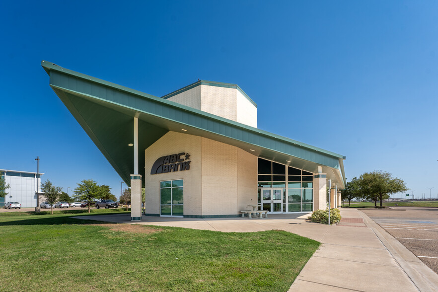 4656 N Loop 289, Lubbock, TX for sale - Building Photo - Image 3 of 14