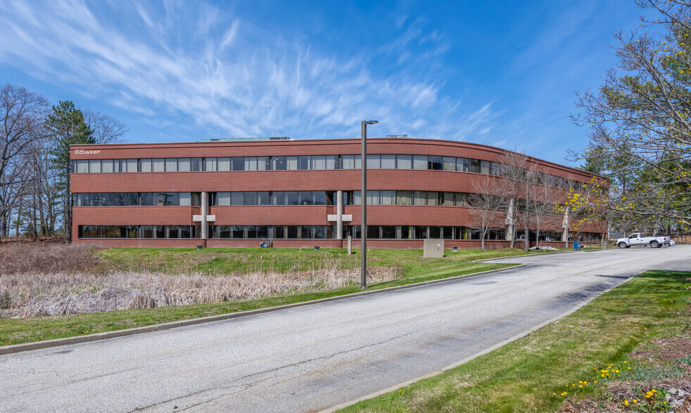 65 Boston Post Rd W, Marlborough, MA for lease - Building Photo - Image 3 of 8