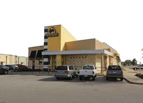 Newer Free Standing Building for Lease - Bar