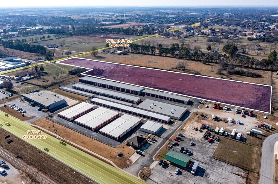 961 W Laurel Ave, Rogers, AR for sale - Building Photo - Image 1 of 4