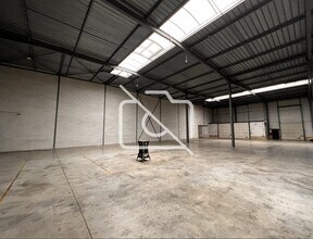 Flex in Lisses for lease Interior Photo- Image 2 of 6