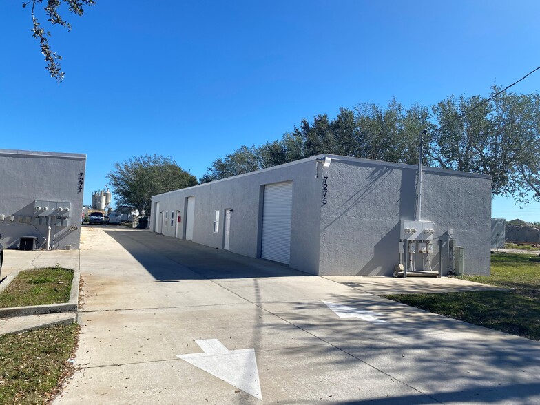 7275 Waelti Dr, Melbourne, FL for lease - Building Photo - Image 2 of 4