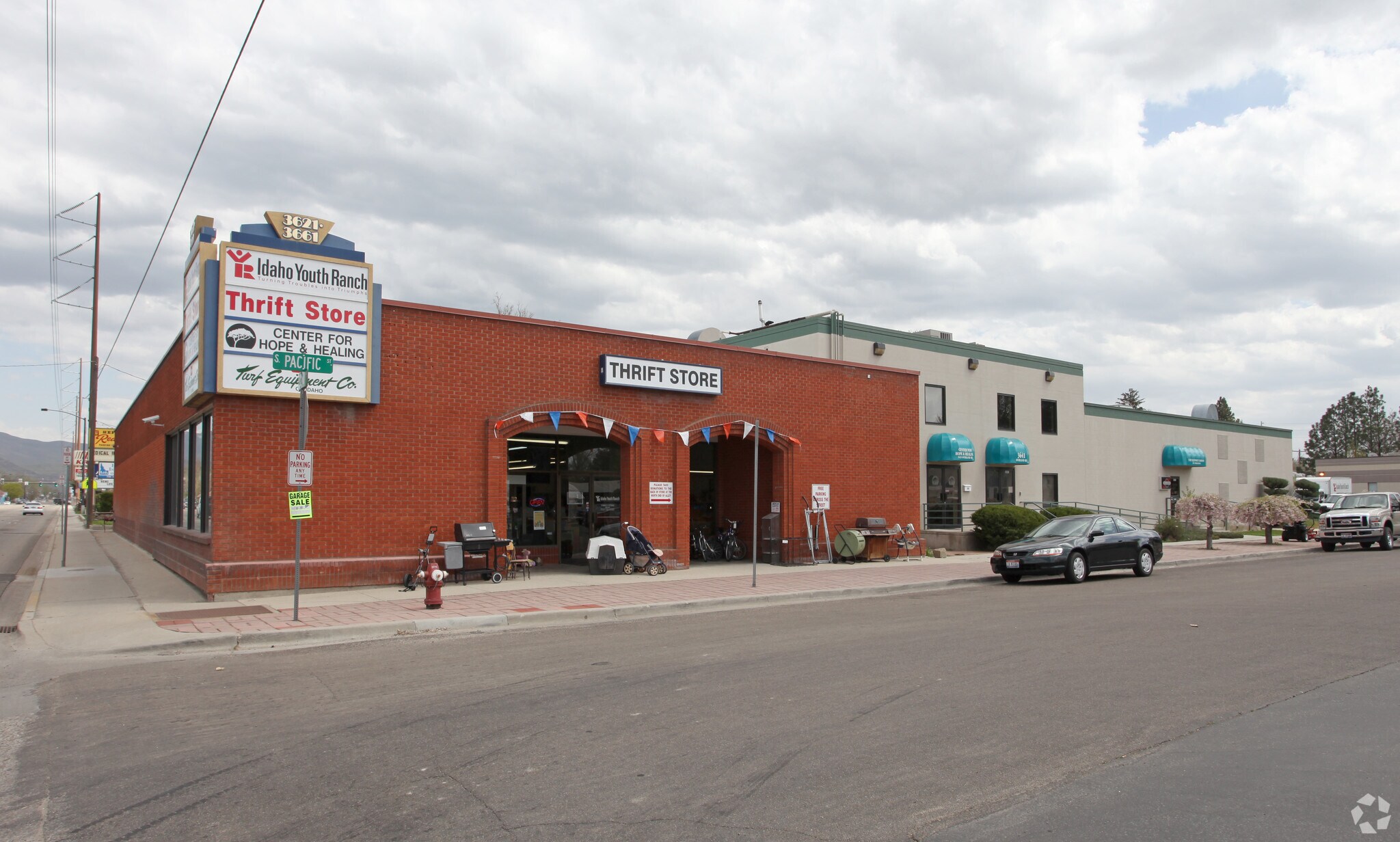 3621-3661 W Overland Rd, Boise, ID for sale Primary Photo- Image 1 of 1