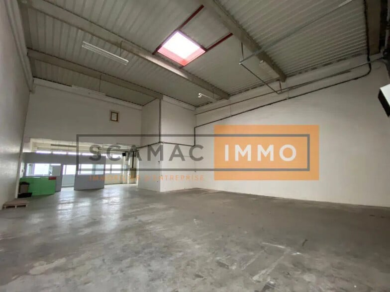 Industrial in Vitry-sur-Seine for lease - Interior Photo - Image 1 of 4