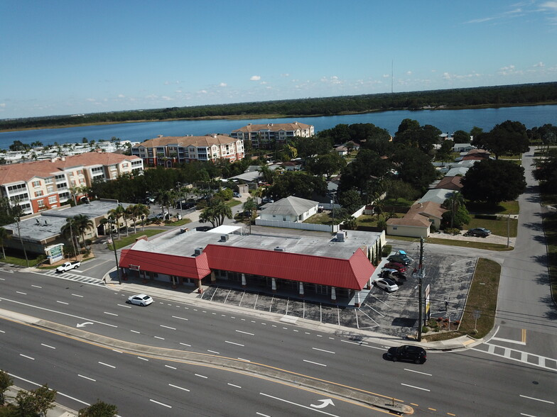 7821-7843 Seminole Blvd, Seminole, FL for lease - Building Photo - Image 1 of 19