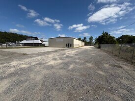 8008 Dorchester Rd, Charleston SC - Warehouse