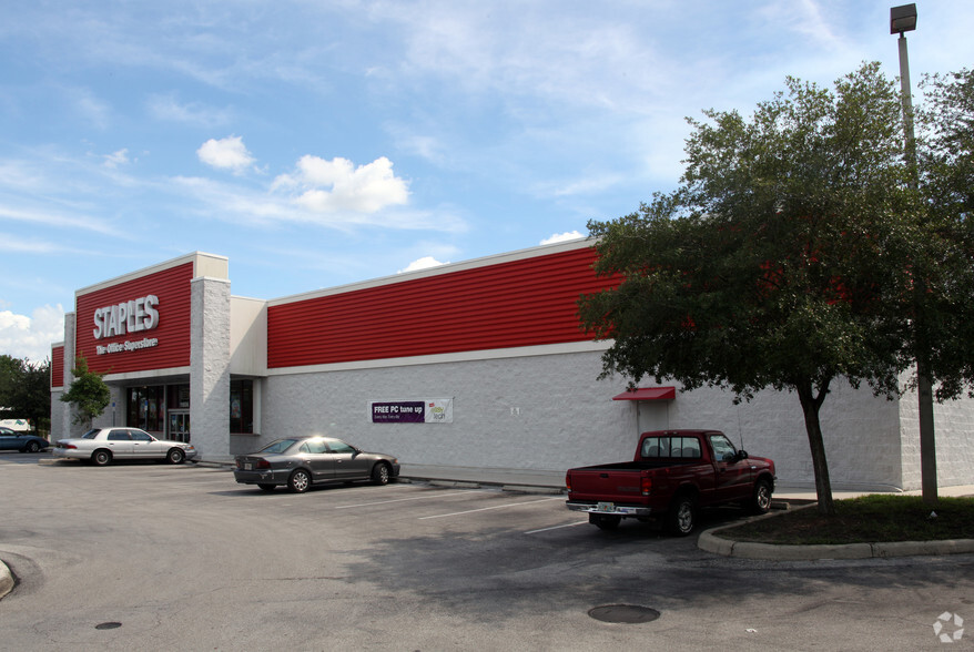 11802-11860 Bruce B Downs Blvd, Tampa, FL for lease - Building Photo - Image 3 of 6