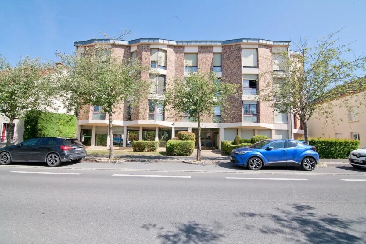 79 Avenue De Sainte-Ménehould, Châlons-en-Champagne for sale Building Photo- Image 1 of 12