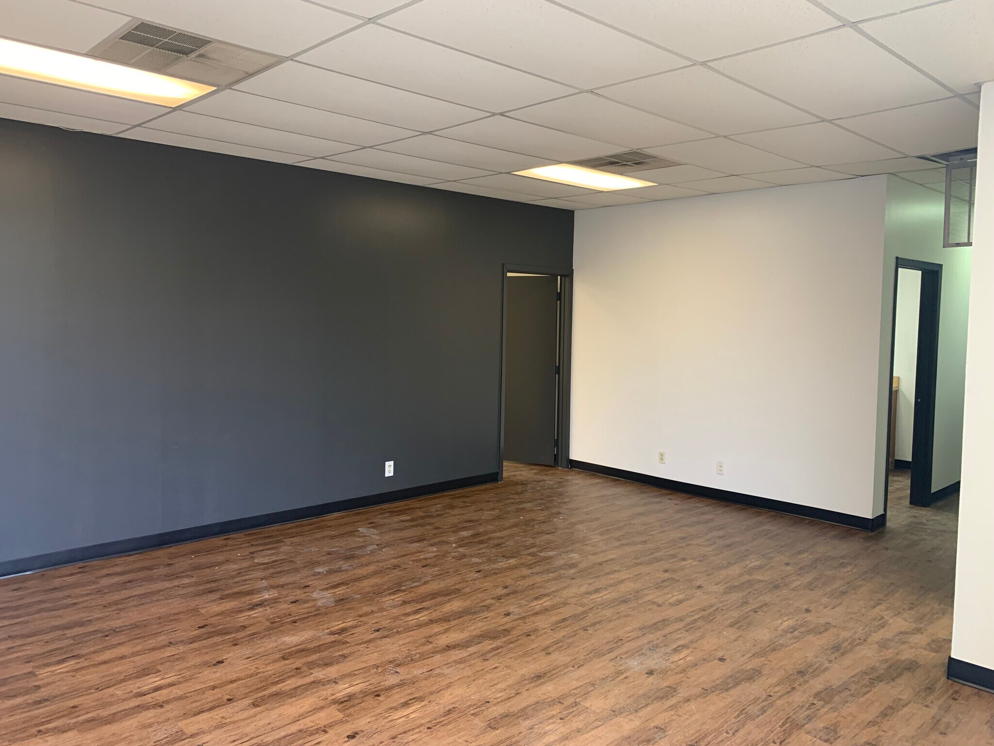 2429-2458 Walnut Ridge St, Dallas, TX for lease Interior Photo- Image 1 of 11