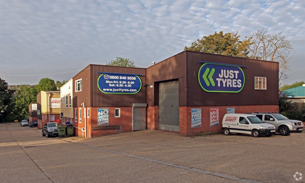 West Rd, High HP11 2LB Flex for Lease