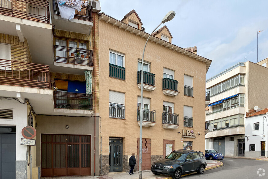 Calle Tesillo, 3, Fuenlabrada, Madrid for sale - Building Photo - Image 2 of 2