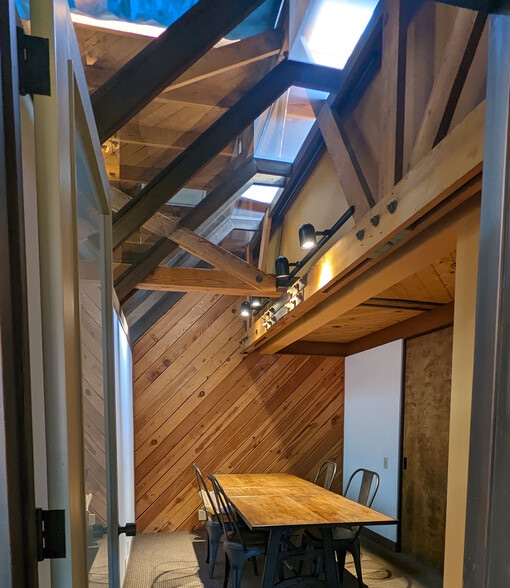 829 De la Vina St, Santa Barbara, CA for lease - Interior Photo - Image 3 of 9