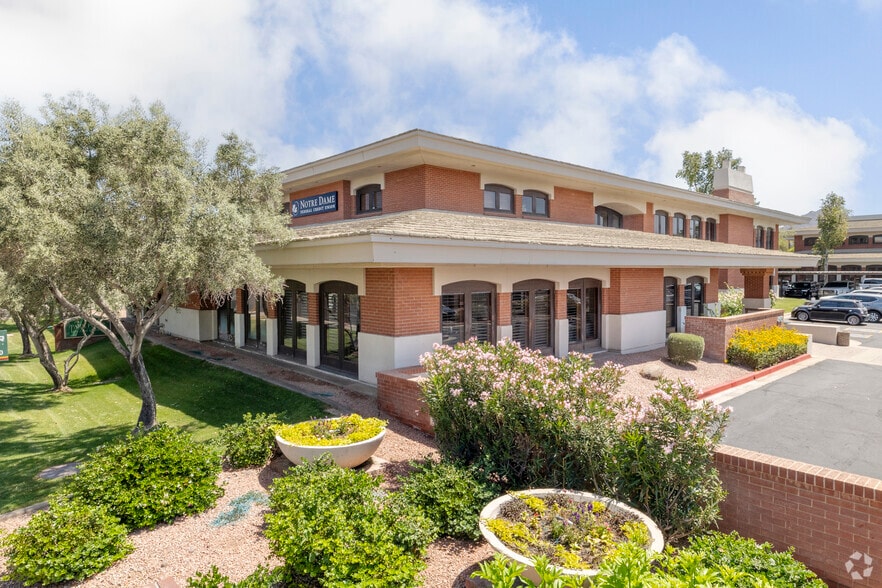 4645-4647 N 32nd St, Phoenix, AZ for sale - Primary Photo - Image 1 of 20