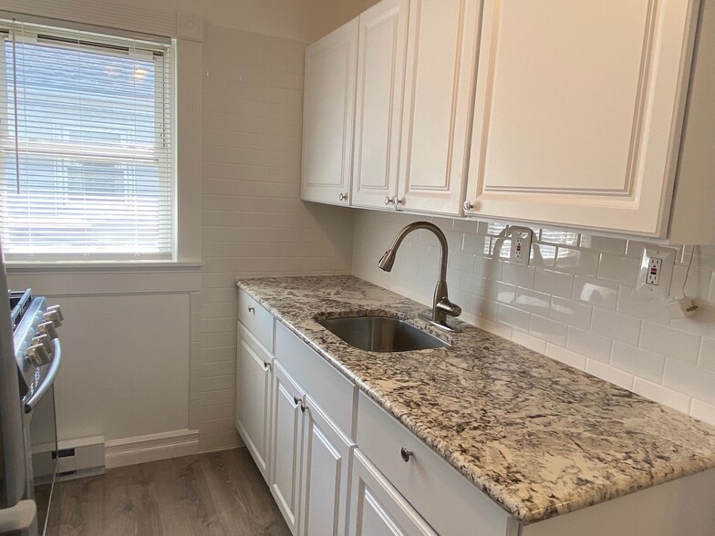 526-532 Merrick Rd, Rockville Centre, NY for sale - Interior Photo - Image 2 of 7