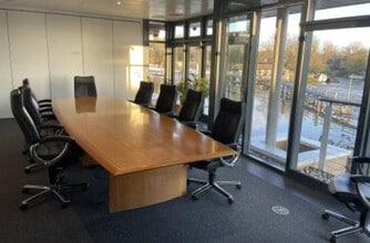 Hurst Rd, East Molesey for lease Interior Photo- Image 1 of 5