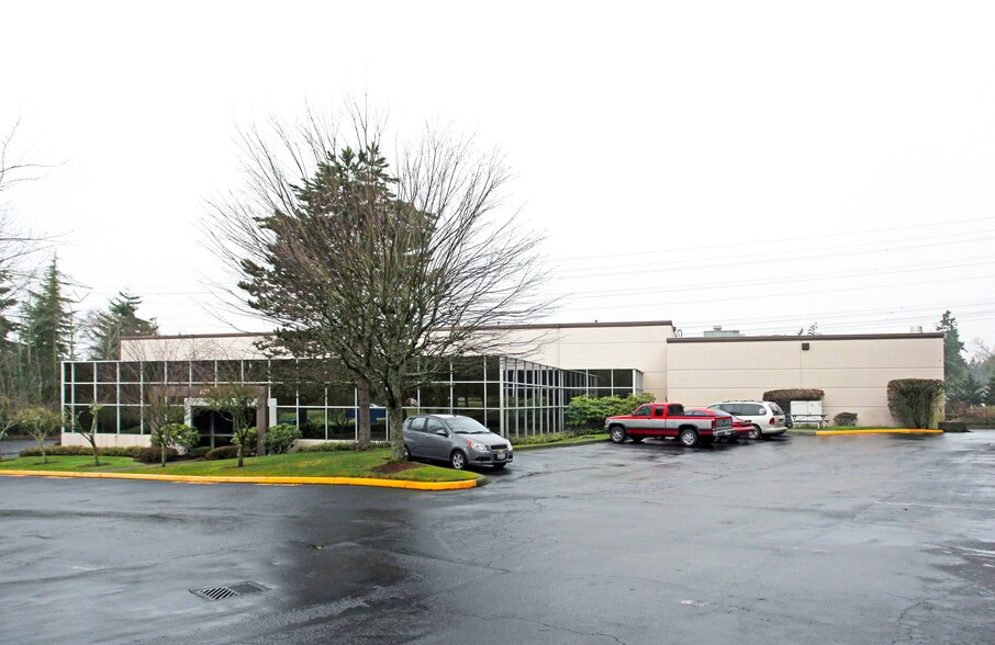 822 S 333rd St, Federal Way, WA for lease - Building Photo - Image 1 of 4