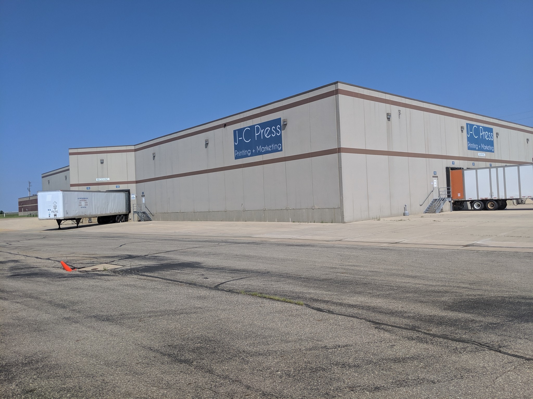 785 24th Ave SW, Owatonna, MN for sale Building Photo- Image 1 of 1