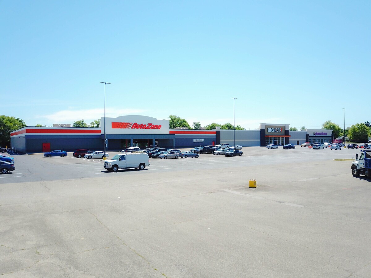 40134029 Poplar Level Rd, Louisville, KY 40213 Big Lots Shopping