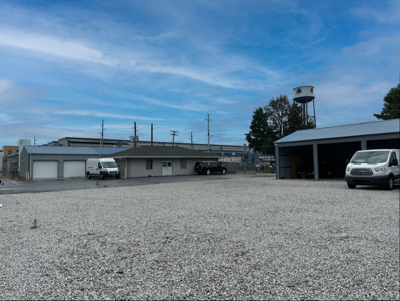 2015 S East St, Indianapolis, IN for sale - Building Photo - Image 1 of 3