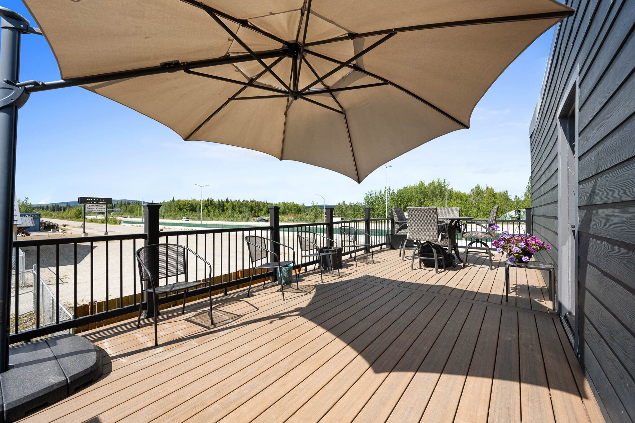 2747 Phillips Field Rd, Fairbanks, AK for sale Primary Photo- Image 1 of 18