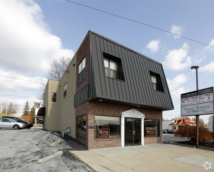 2619 West Chester Pike, Broomall, PA for lease - Primary Photo - Image 1 of 5