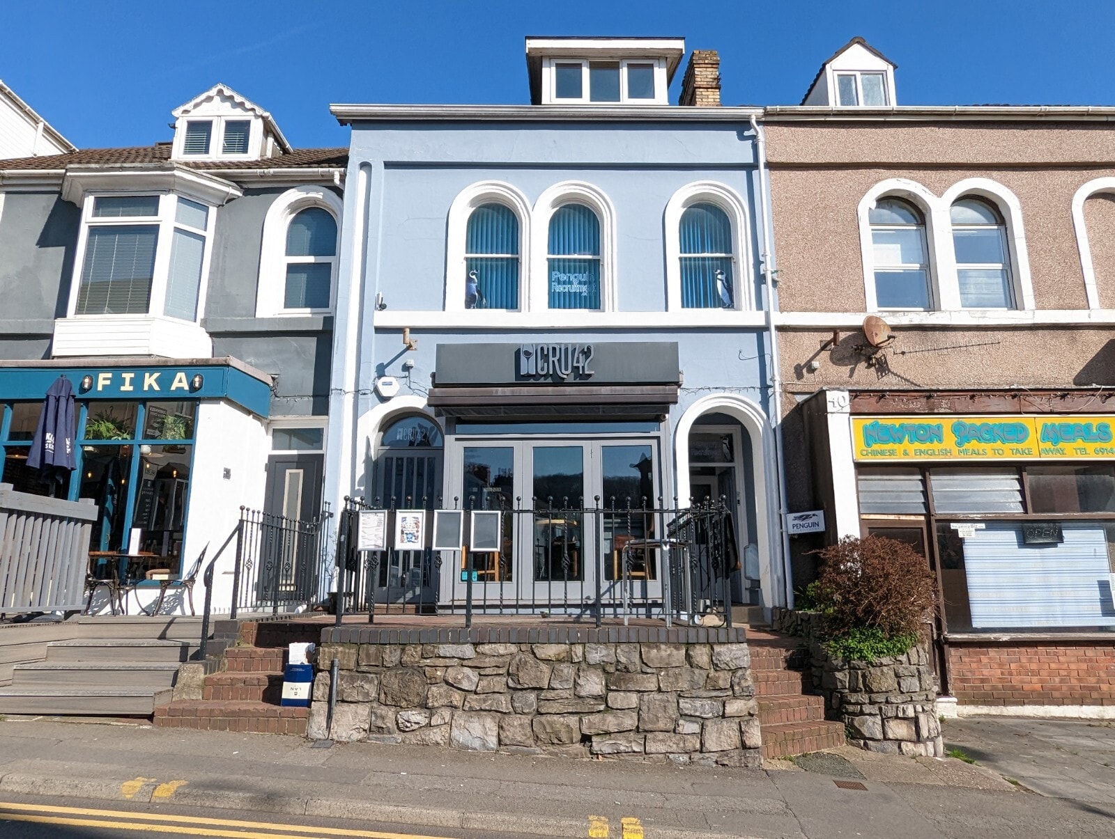 42 Newton Rd, Swansea for sale Primary Photo- Image 1 of 1