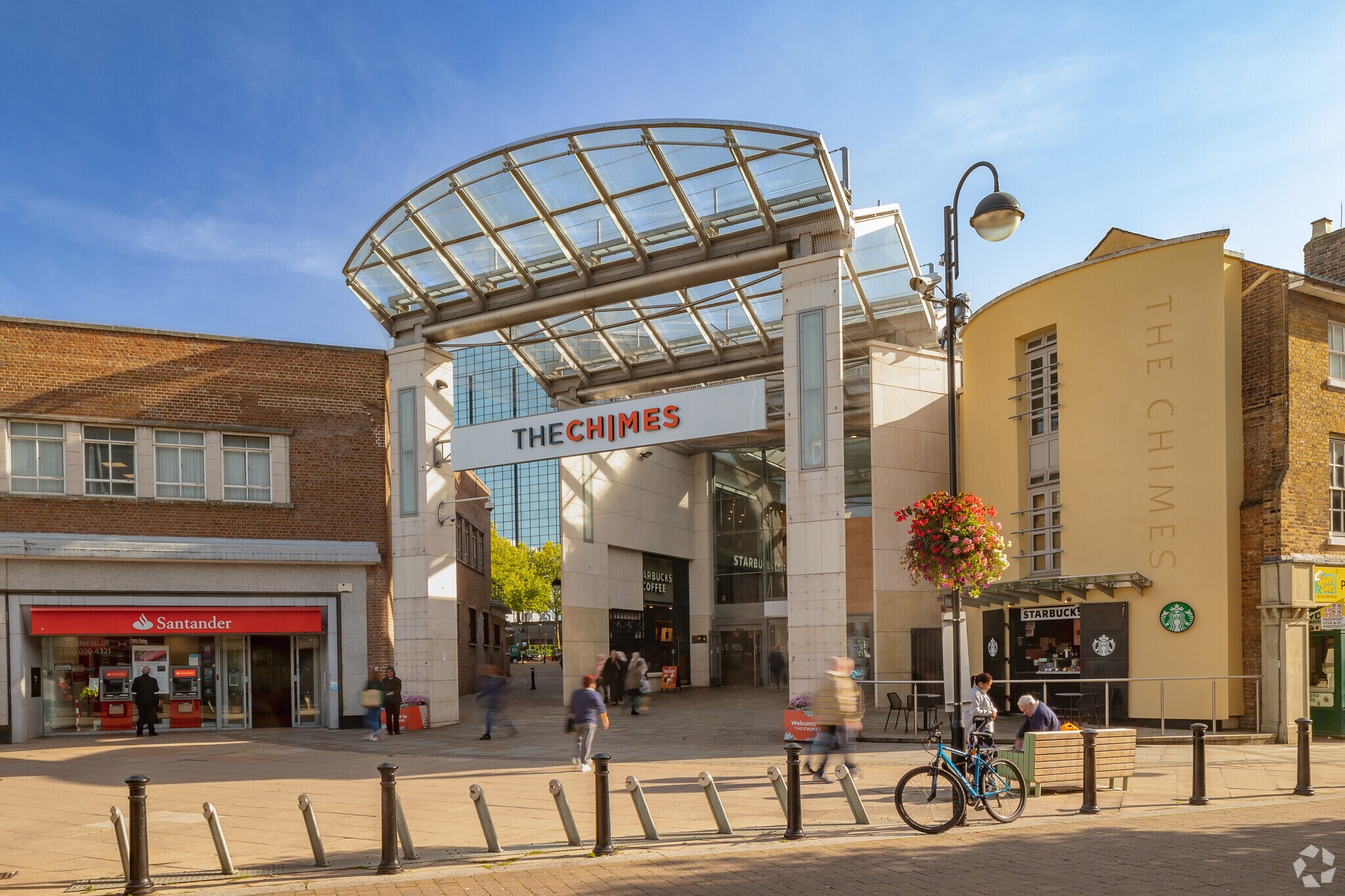 High St, Uxbridge for sale Primary Photo- Image 1 of 1