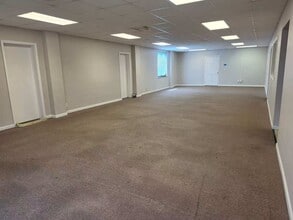 26943 Westwood Rd, Westlake, OH for lease Interior Photo- Image 2 of 4