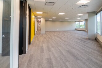 2800 S River Rd, Des Plaines, IL for lease Interior Photo- Image 2 of 6