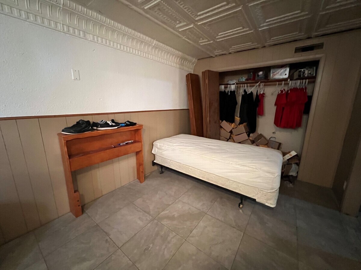 110 Norris Ave, McCook, NE 69001 | LoopNet