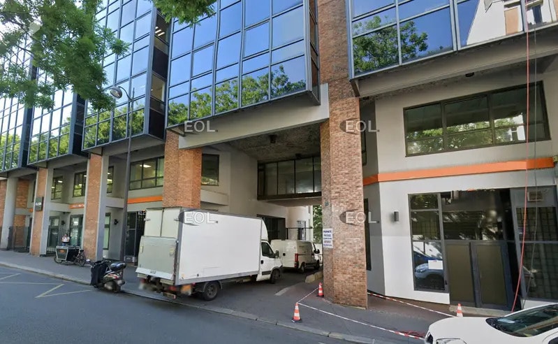 Flex in Paris for lease - Building Photo - Image 1 of 7