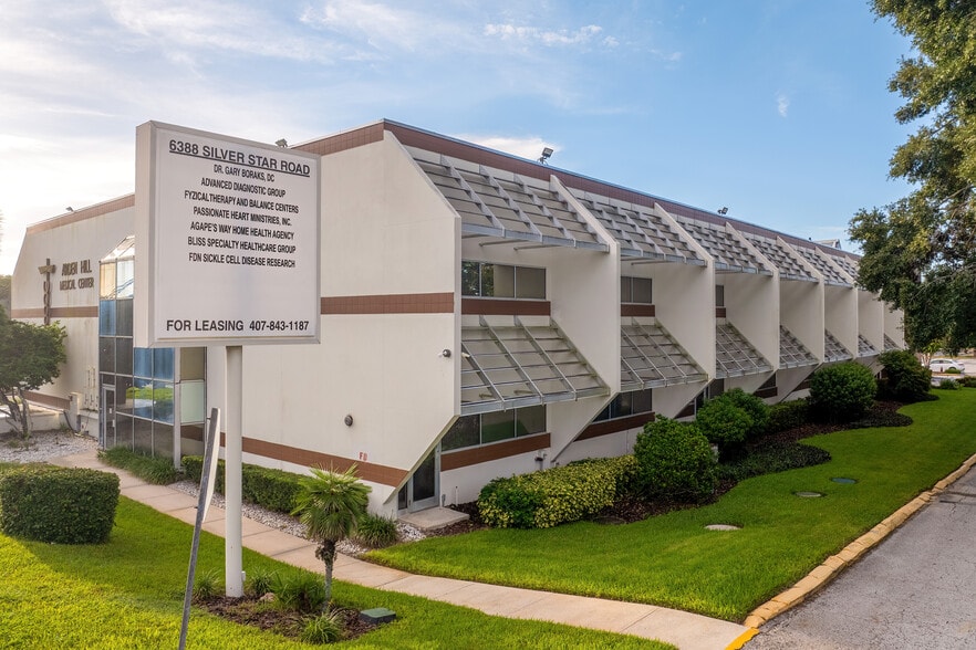 6388 Silver Star Rd, Orlando, FL for lease - Pylon Photo - Image 3 of 6
