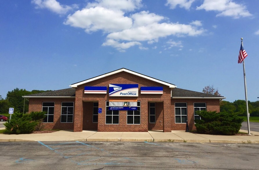 12840 Grafton Rd, Carleton, MI for sale - Building Photo - Image 1 of 1