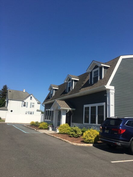 20 Mountain Blvd, Warren, NJ for lease - Building Photo - Image 1 of 1