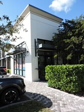 2669 Davis Blvd, Naples, FL for lease Lobby- Image 1 of 8
