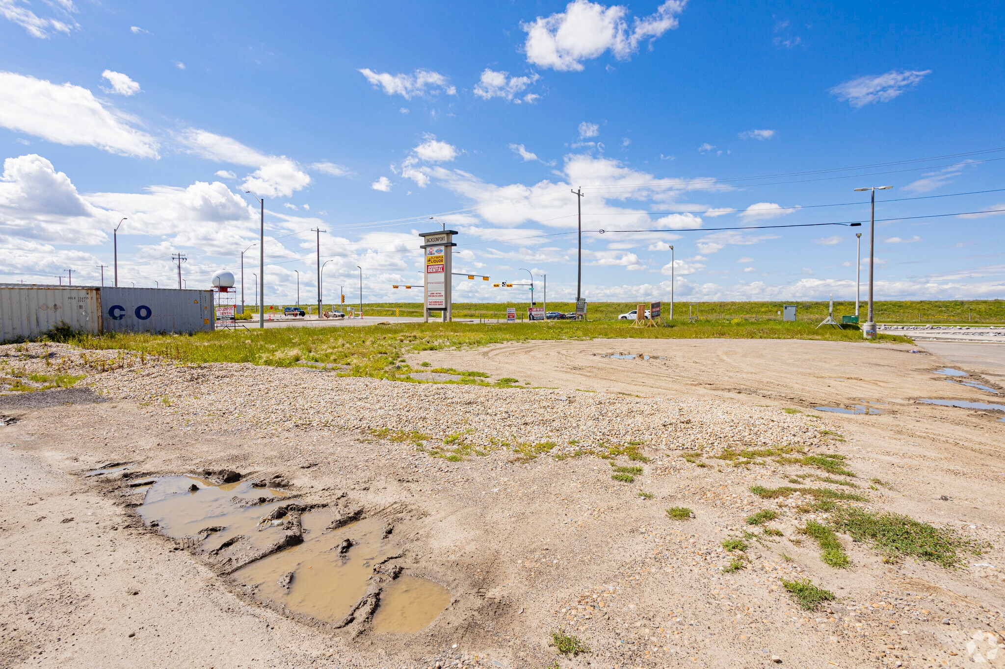 3710 104 Av NE, Calgary, AB for sale Primary Photo- Image 1 of 3